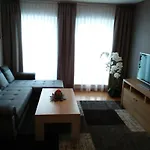 克塞尼亚别墅公寓 公寓 *